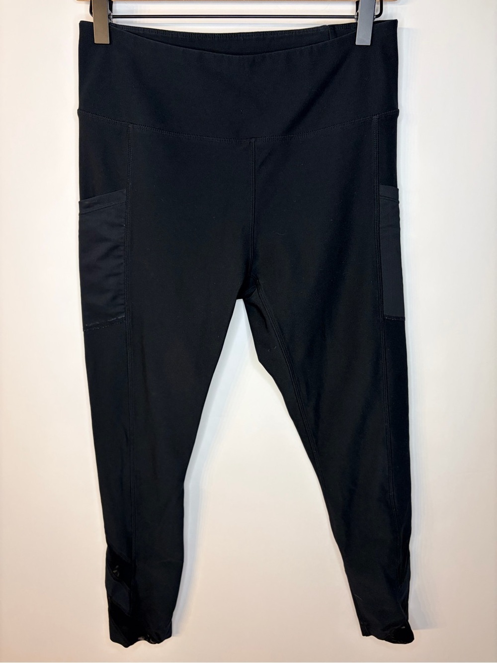 Mondetta Women’s Black Leggings with Pockets and Sheer Inserts, Size Medium